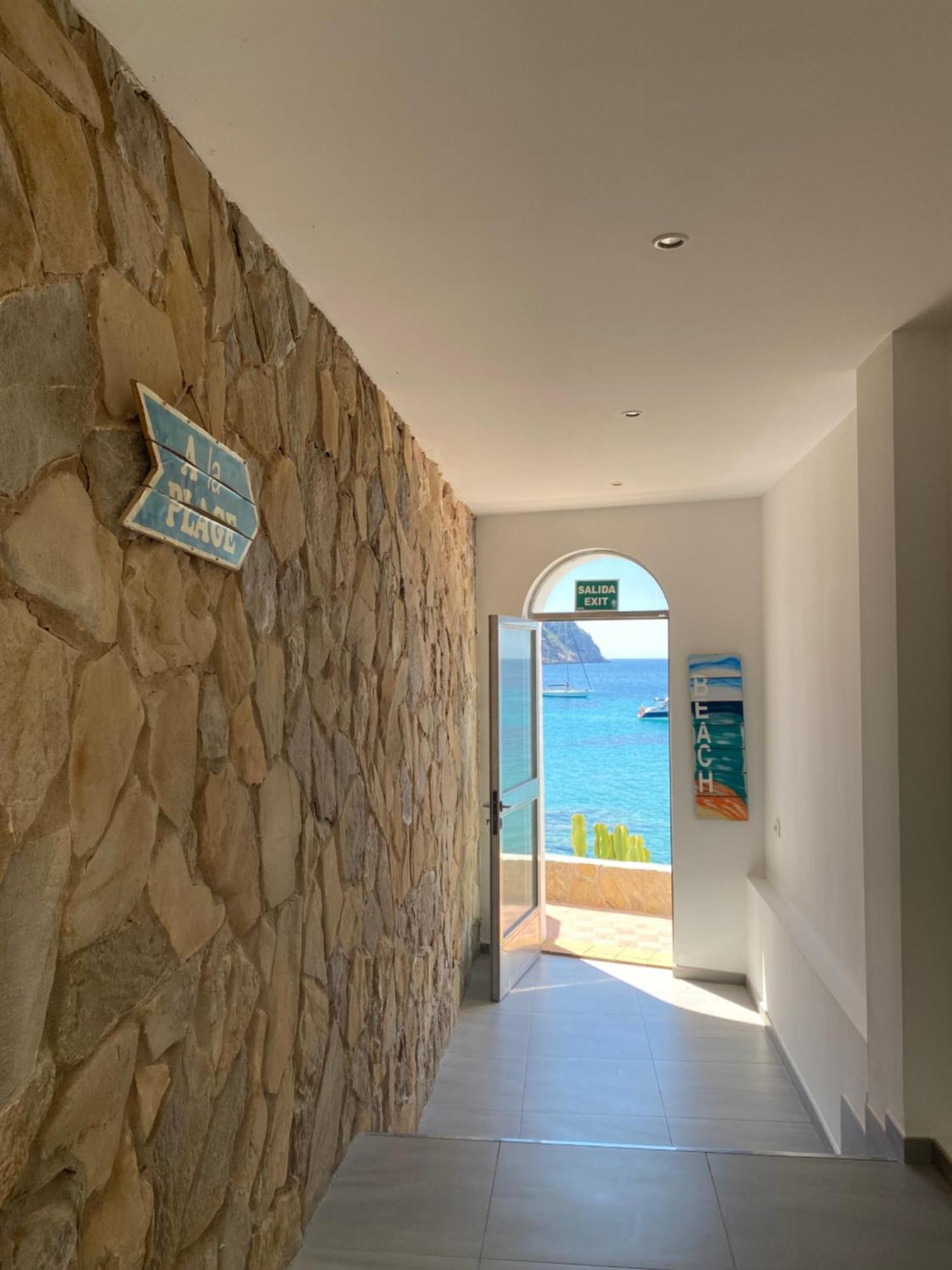 Hostal Dragonera Sant Elm Εξωτερικό φωτογραφία